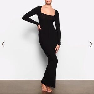 New! Black Long Sleeve Square Neck Maxi Dress
